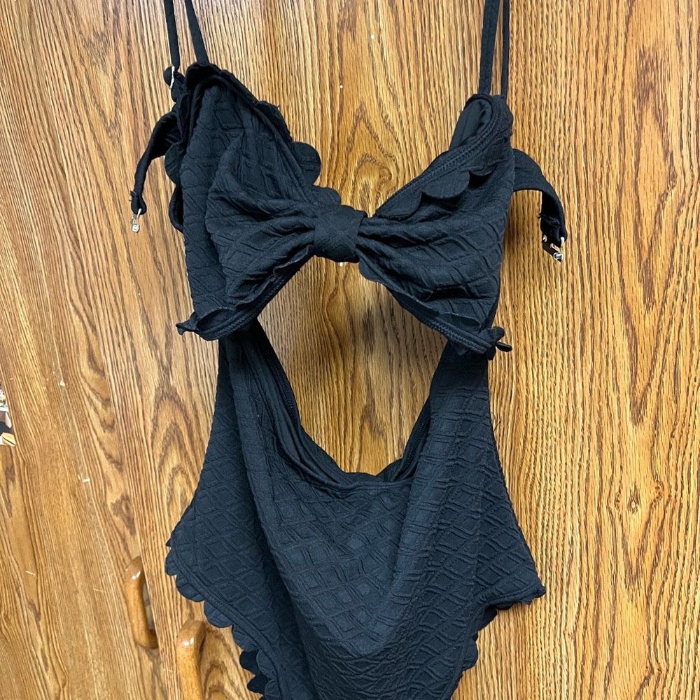 One piece bathing suit